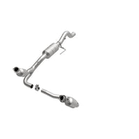 MagnaFlow Direct Fit Catalytic Converter 00-03 Durango 4WD 5.9L