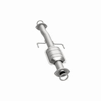 MagnaFlow Direct Fit Catalytic Converter 02-04 Toyota Tacoma 2.7L Rear