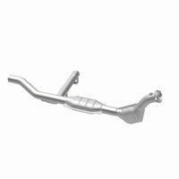 MagnaFlow Direct Fit Catalytic Converter 97-98 Ford Expedition 4.6