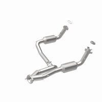 MagnaFlow DF Catalytic Conv OEM 2005 GMC Sierra/Chevrolet Silverado 1500/Cadillac Escalade Underbody