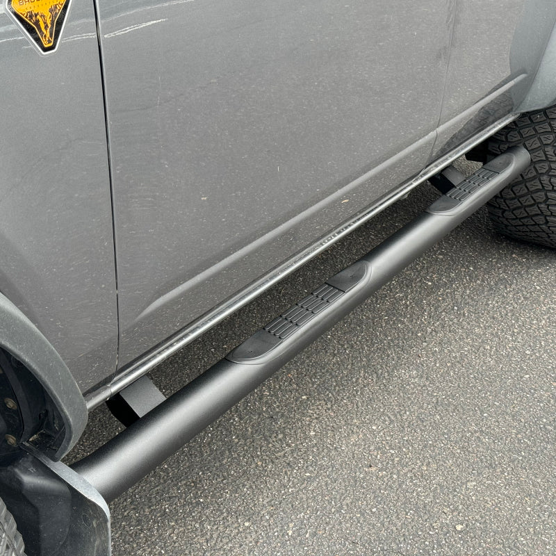 Go Rhino 21-26 Ford Bronco (4dr) 4000 Series Side Steps - Cab Length - Tex. Blk