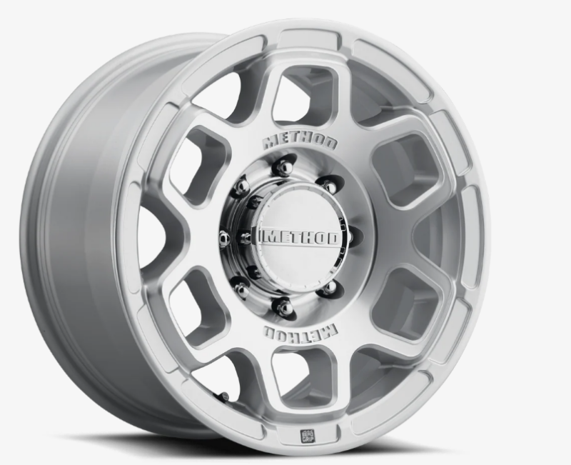 Method MR710-HD Bead Grip 18x9 / 8x170 / 12mm Offset / Machined Clear Coat Wheel