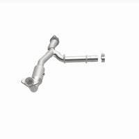 MagnaFlow 05-06 Ford Expedition 5.4L Direct Fit Converter