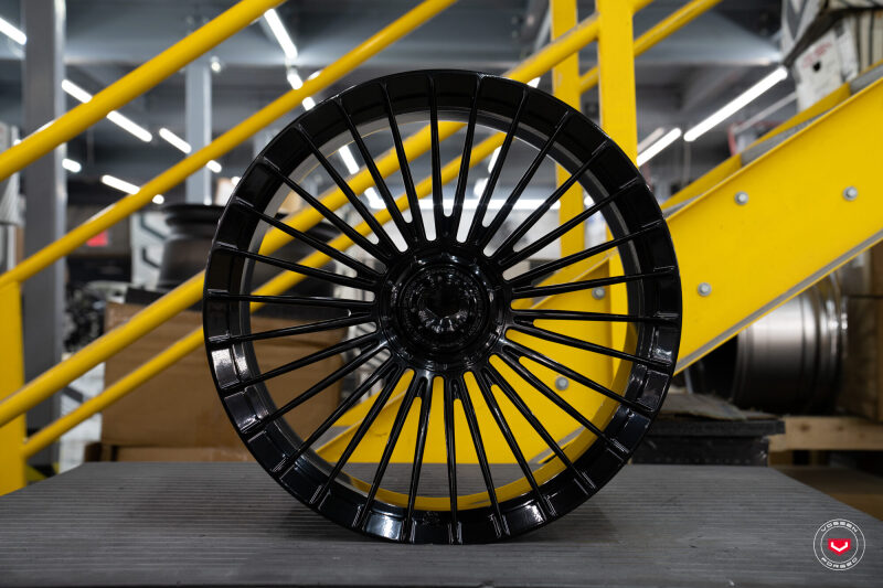 Vossen S17-05 21x10 / 5x112 / ET20 / 66.56 - Gloss Black Wheel - (G70 7 Series - Rear)