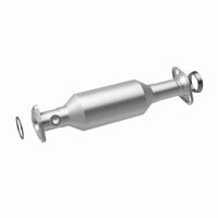 MagnaFlow Direct Fit Catalytic Converter 97-01 Honda CR-V 2.0L