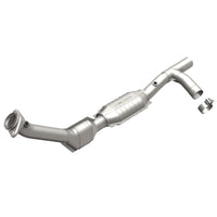 MagnaFlow Direct Fit Catalytic Converter 99-00 Ford Trucks 5.4L