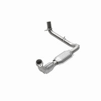 MagnaFlow Direct Fit Catalytic Converter 97-98 Ford Trucks 5.4L