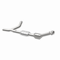 MagnaFlow Direct Fit Catalytic Converter 00-04 Ford E150 4.6L P/S