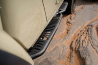 DV8 Offroad 20-23 Jeep Gladiator JT Body/Pinch Weld Mounted Step