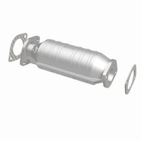 MagnaFlow Direct Fit Catalytic Converter 96-98 Nissan Altima 2.4L
