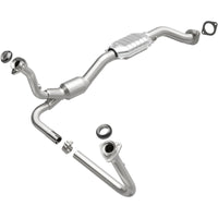 MagnaFlow Direct Fit Catalytic Converter 01-05 Chevy Blazer 4.3L 4WD