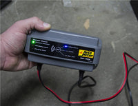Autometer Battery Charger/Maintainer 12V/3A