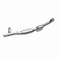 MagnaFlow Direct Fit Catalytic Converter 99-02 Expedition 5.4L 4wd