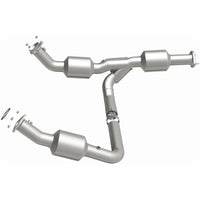 MagnaFlow 18-20 Chevrolet Express 2500 Single Underbody 4.3L Direct Fit Catalytic Converter