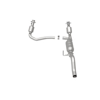 MagnaFlow Direct Fit Catalytic Converter 00-03 Durango 4WD 5.9L