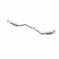 MagnaFlow Direct Fit Catalytic Converter 03-06 Mercedes SL500 5L Driver Side