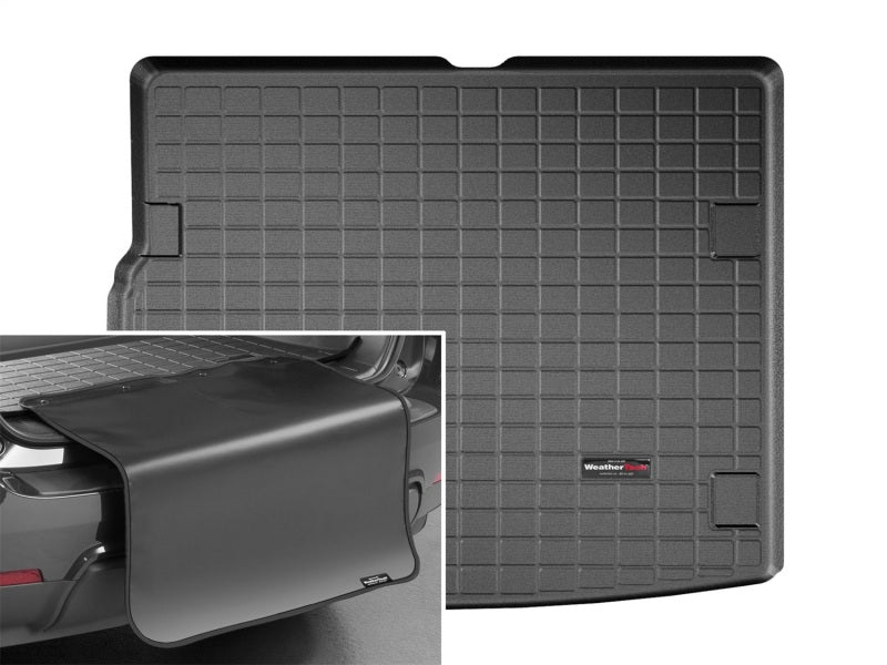 WeatherTech 08-09 Volkswagen Touareg Cargo Liner w/ Bumper Protector - Black (w/4 Zone Climate Cntr)