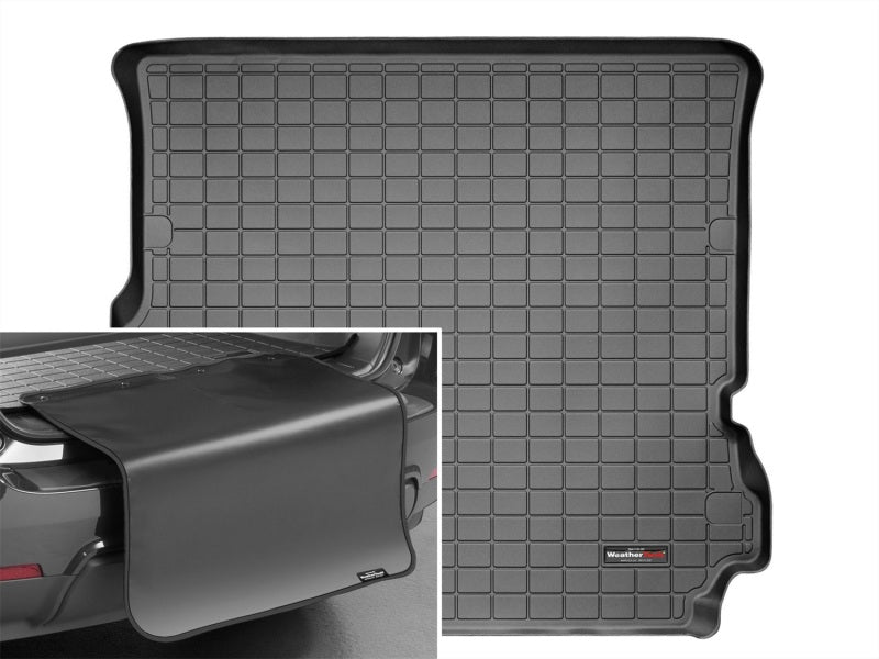 WeatherTech 10-16 Land Rover Discovery4 Cargo Liner w/Bump Protector - Black (w/ No Sliding Floor)