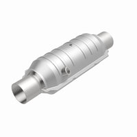 MagnaFlow Universal Catalytic Converter 2.50 OEM Angled O2