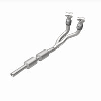 MagnaFlow Direct Fit Catalytic Converter 02-05 Golf 2.8L Underbody
