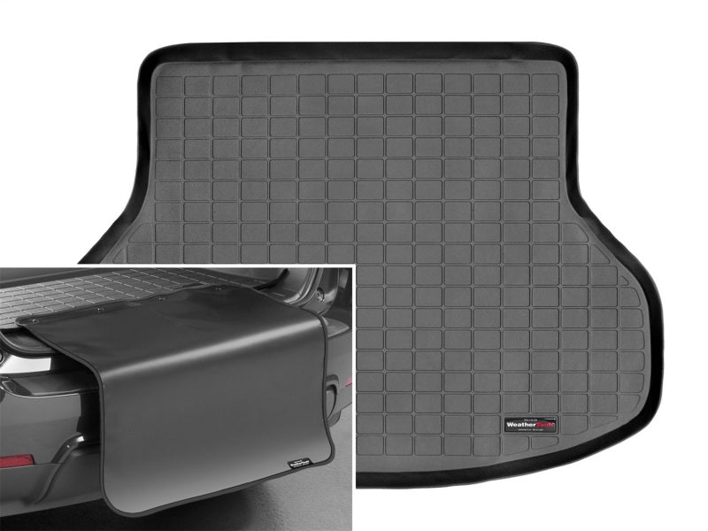 WeatherTech 2001-2007 Toyota Highlander Cargo w/ Bumper Protector - Black