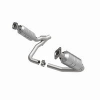 MagnaFlow Direct Fit Catalytic Conv 05-06 Dodge Dakota/2006 Mitsubishi Raider 3.7L Y-Pipe Assembly