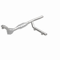 MagnaFlow Direct Fit Catalytic Converter 97-98 Ford Expedition 4.6