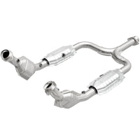 MagnaFlow Direct Fit Catalytic Converter 99-01 Ford Mustang 3.8L