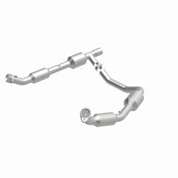 MagnaFlow Direct Fit Catalytic Converter 05-06 Ford E-350 Super Duty 5.4L