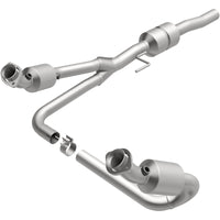 MagnaFlow Direct Fit Catalytic Converter 02-03 Dodge Durango