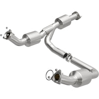 MagnaFlow 18-20 Chevrolet Express 2500 Single Underbody 4.3L Direct Fit Catalytic Converter