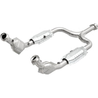 MagnaFlow Direct Fit Catalytic Converter 99-01 Ford Mustang 3.8L