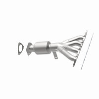 MagnaFlow Direct Fit Catalytic Converter 04-05 Chevrolet Malibu/Classic 2.2L (CA Emissions)