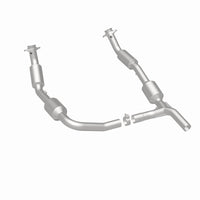 MagnaFlow Direct Fit Catalytic Converter OEM 07-08 Ford E-150