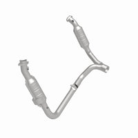 MagnaFlow Direct Fit Catalytic Converter 2006 Dodge RAM 1500 Pickup 5.7L Solid Front Axle
