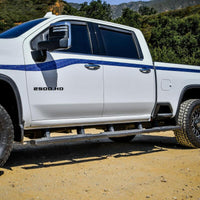 Westin 20-26 Chevy Silverado 2500 Crew Cab (6.5ft Bed) R5 M-Series XD W2W Nerf Bars - Textured Black