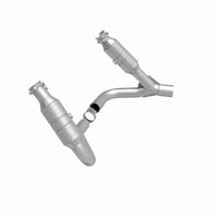 MagnaFlow Direct Fit Catalytic Converter 2008 Chrysler Aspen 4.7L/Dodge Durango 4.7L 2WD
