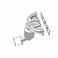 MagnaFlow Direct Fit Catalytic Converter 11-13 Kia Sorento 2.4L Manifold