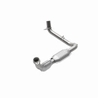 MagnaFlow Direct Fit Catalytic Converter 97-98 Ford Trucks 5.4L