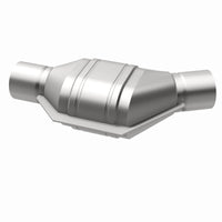 MagnaFlow Universal Catalytic Converter 2.25in Inlet/Outlet Angled Offset/Center Calif OBDII