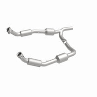 MagnaFlow Direct Fit Catalytic Converter OEM 07-08 Ford E-150