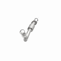MagnaFlow Direct Fit Catalytic Converter 13-15 RAV4 2.5 Underbody