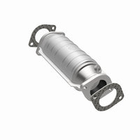 MagnaFlow Direct Fit Catalytic Converter 96-98 Nissan Altima 2.4L