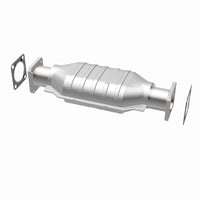 MagnaFlow California Direct Fit Catalytic Conv 75-82 Chevrolet LUV 1.8L / 86-91 Isuzu Trooper 2.3L