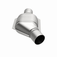 MagnaFlow Universal Catalytic Converter 2.25in Inlet/Outlet Angled Offset/Center Calif OBDII