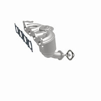 MagnaFlow Direct Fit Catalytic Converter 11-13 Kia Sorento 2.4L Manifold