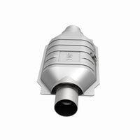 MagnaFlow Universal Catalytic Converter 2.5 Midbed O2 CA OBDII Ul