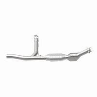 MagnaFlow Direct Fit Catalytic Converter 97-98 F150/F250 4.2L 2Wd Pa