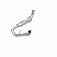 MagnaFlow Direct Fit Catalytic Converter 98 Ford Expedition 5.4L