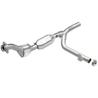 MagnaFlow Direct Fit Catalytic Converter 99 Ford F-150 4.6L